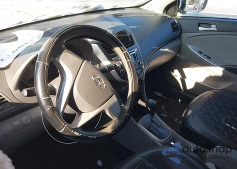 2014 Hyundai Accent Gls z USA, uszkodzony, nr VIN KMHCT4AE1EU691654